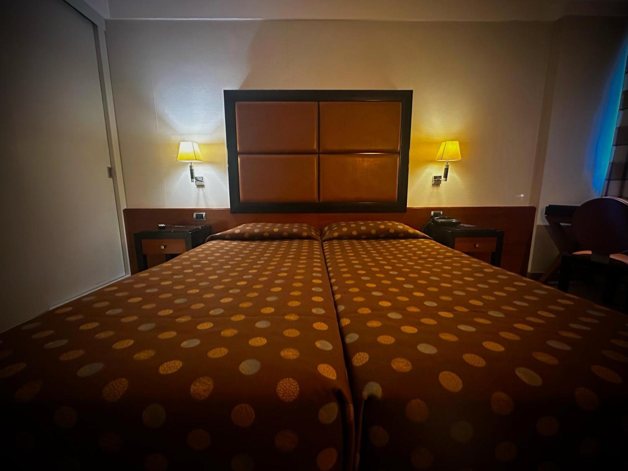 Ergife Palace Hotel — Fotos 1